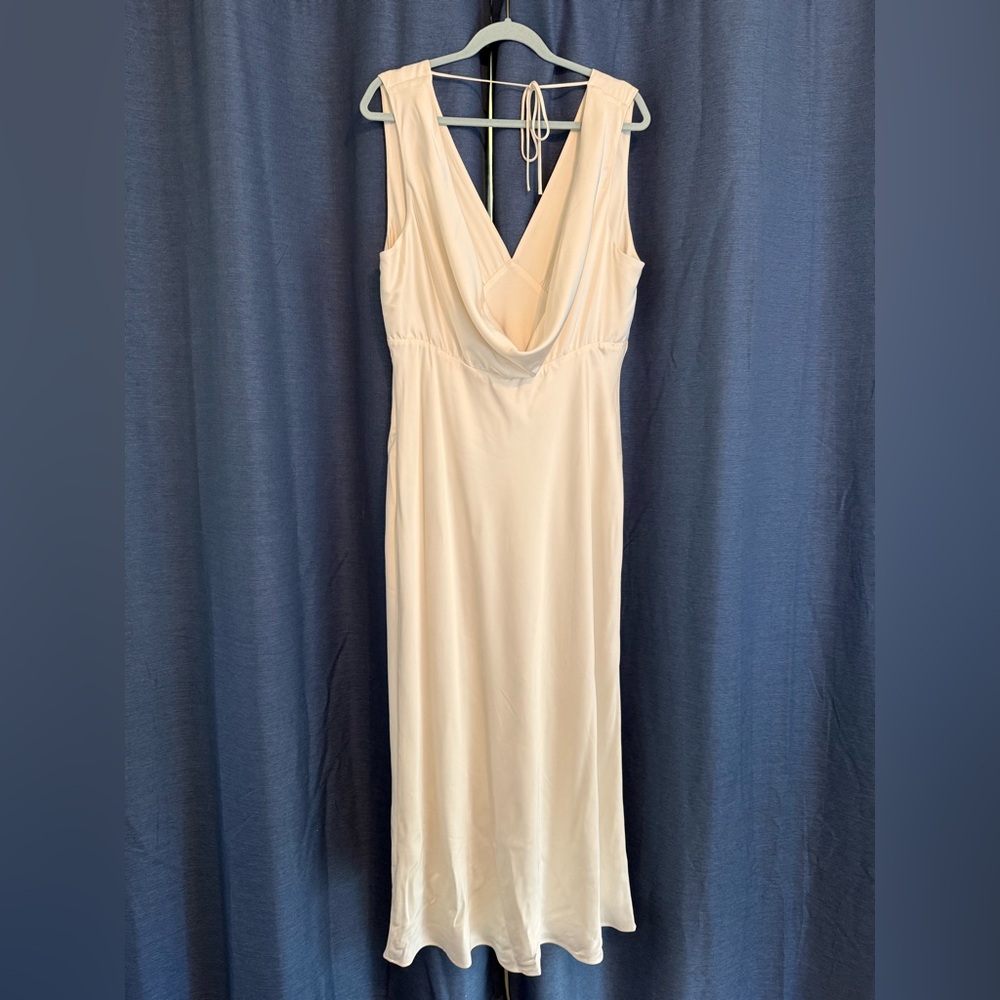 Abercrombie & Fitch Cream Satin Midi Dress – Size XL (Worn Once) - Picture 2 of 3
